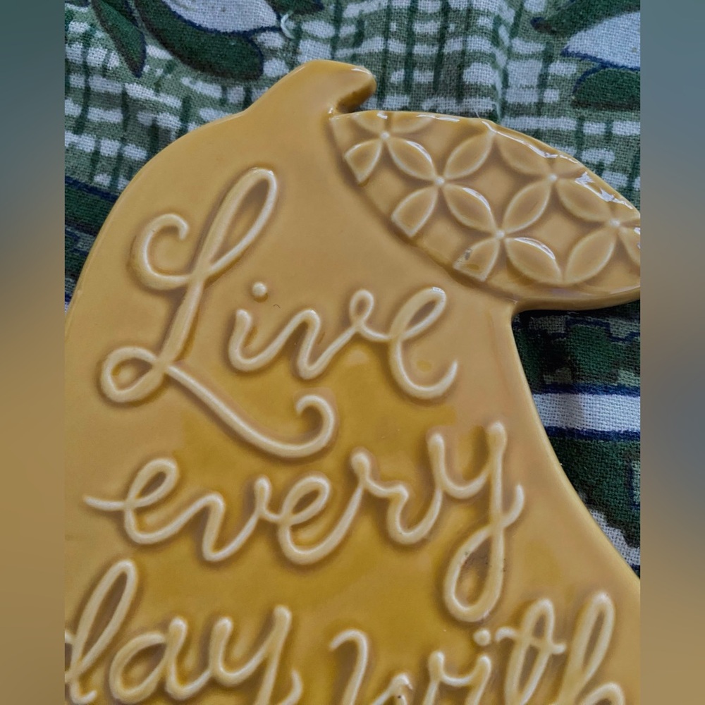 Pear Ceramic wall hanging or trivet. Made by Hallmark. New, has tags on back. - Picture 12 of 13
